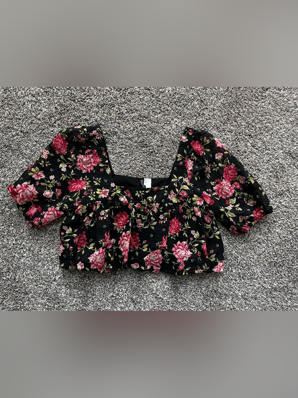 H&M Crop top bubble hem blouse